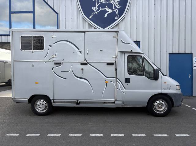 Horsebox HGV Les Vans AB  2000 Used