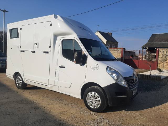 Horsebox HGV Renault Master 2018 Used