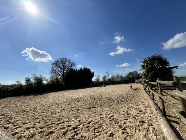 Riding school  Deux-S&egrave;vres