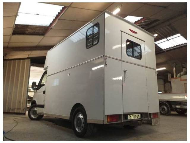 Horsebox HGV Renault Master II 2006 Used