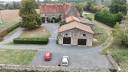 Equestrian property  Vend&eacute;e
