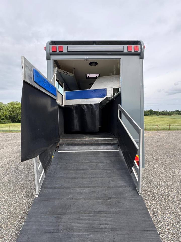 Horsebox NON-HGV Mercedes 15.280 2000 Used