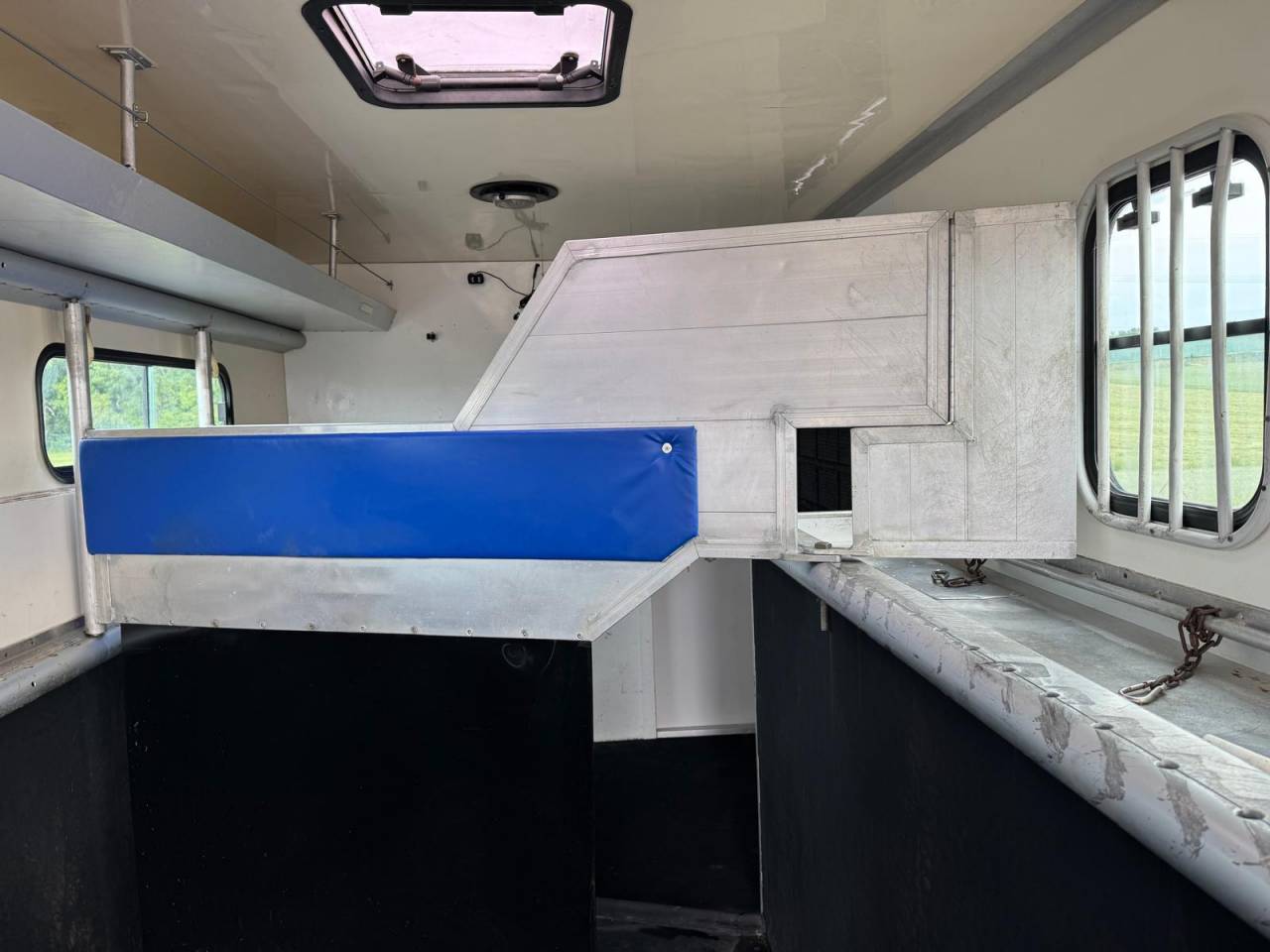 Horsebox NON-HGV Mercedes 15.280 2000 Used