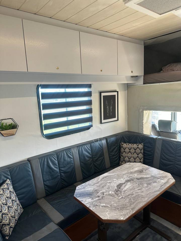 Horsebox NON-HGV Mercedes 15.280 2000 Used