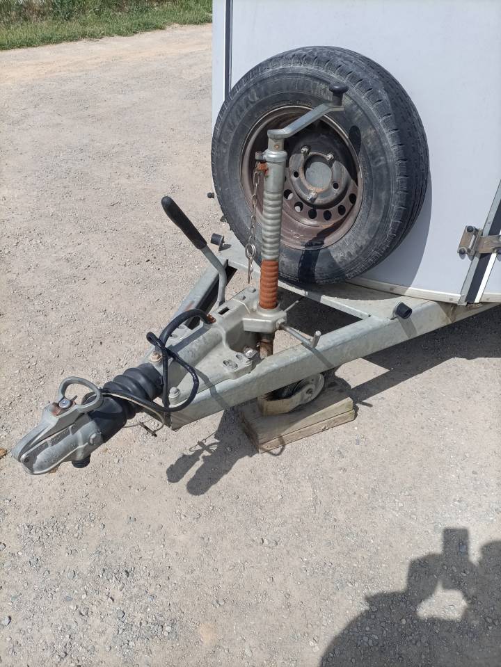 Horse trailer Fautras Oblic +3 3 Stalls 2010 Used