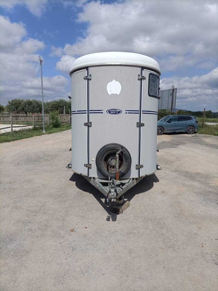 Horse trailer Fautras Oblic +3 3 Stalls 2010 Used