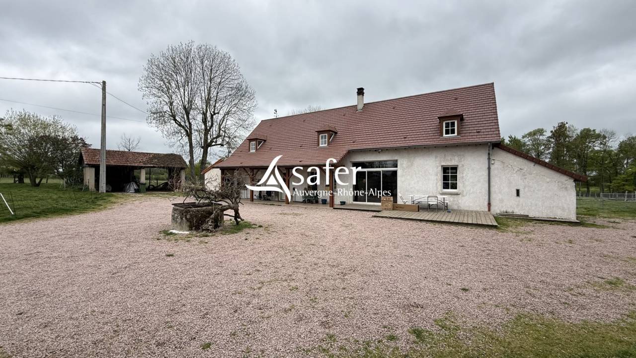 Other country property  Allier