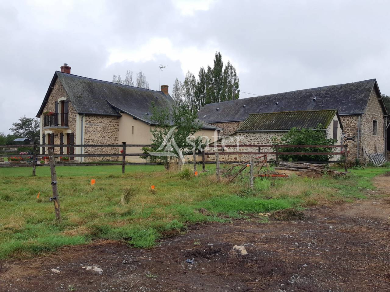 Sheep farm  Mayenne