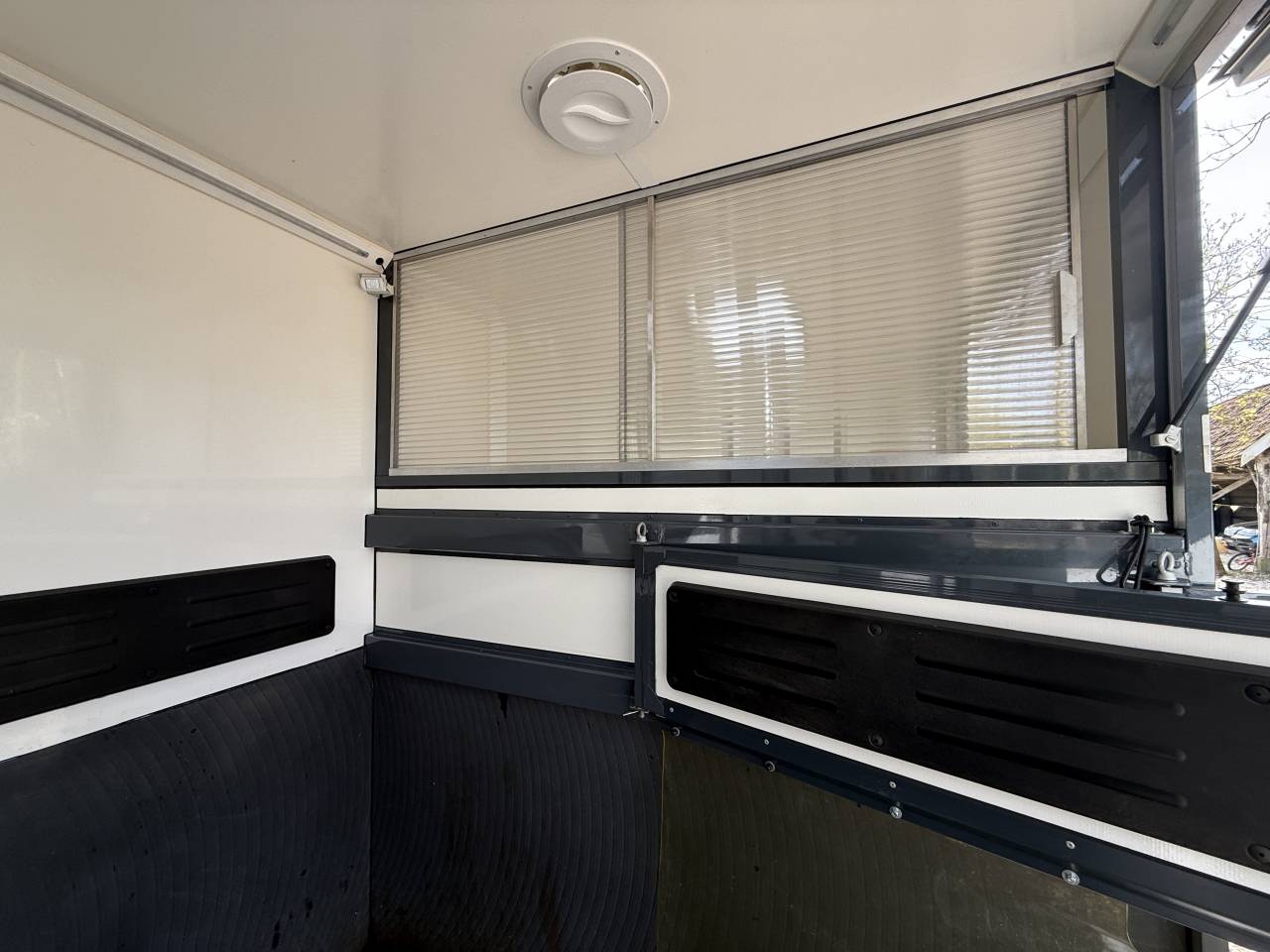 Horsebox HGV Renault Master 2022 Used