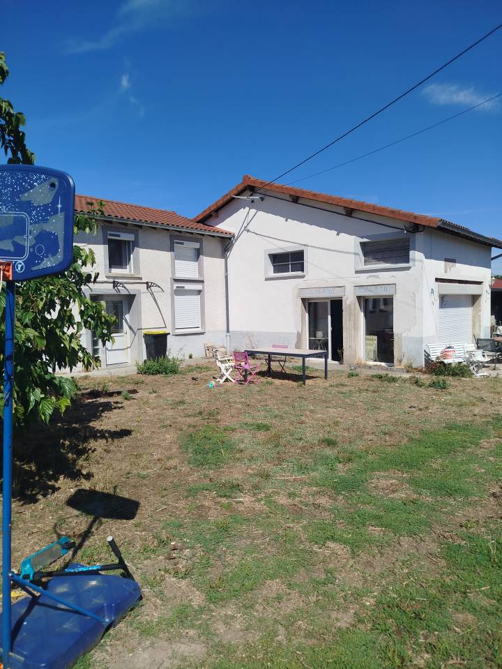 Equestrian farm  Loire