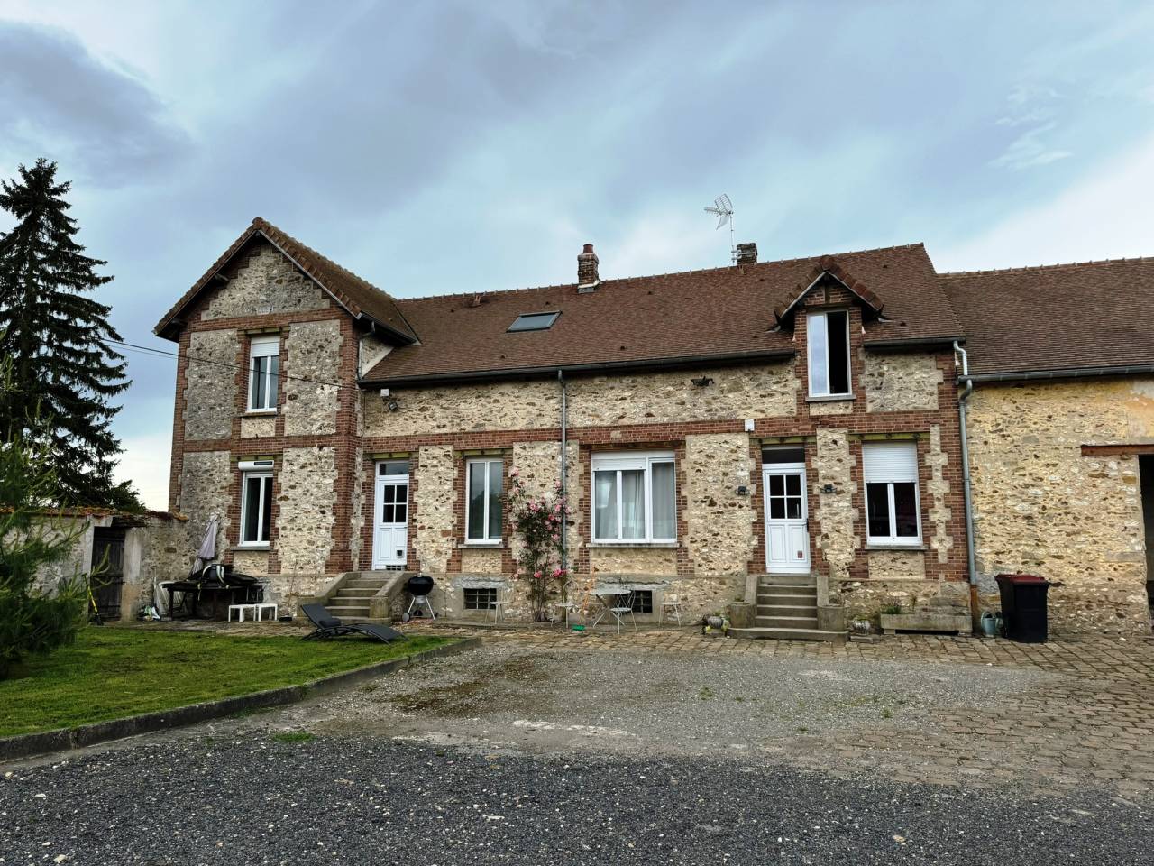 Livery yard  Seine-et-Marne