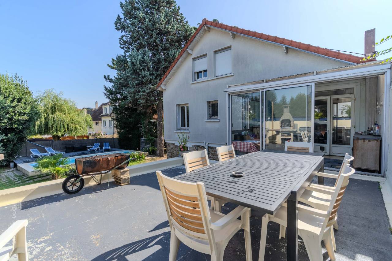 Equestrian property  Val-De-Marne