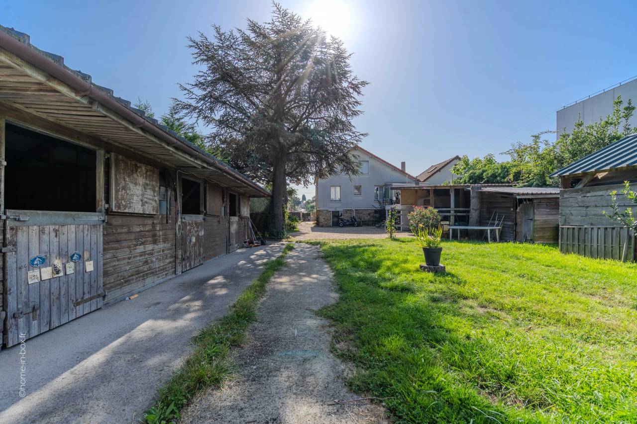 Equestrian property  Val-De-Marne