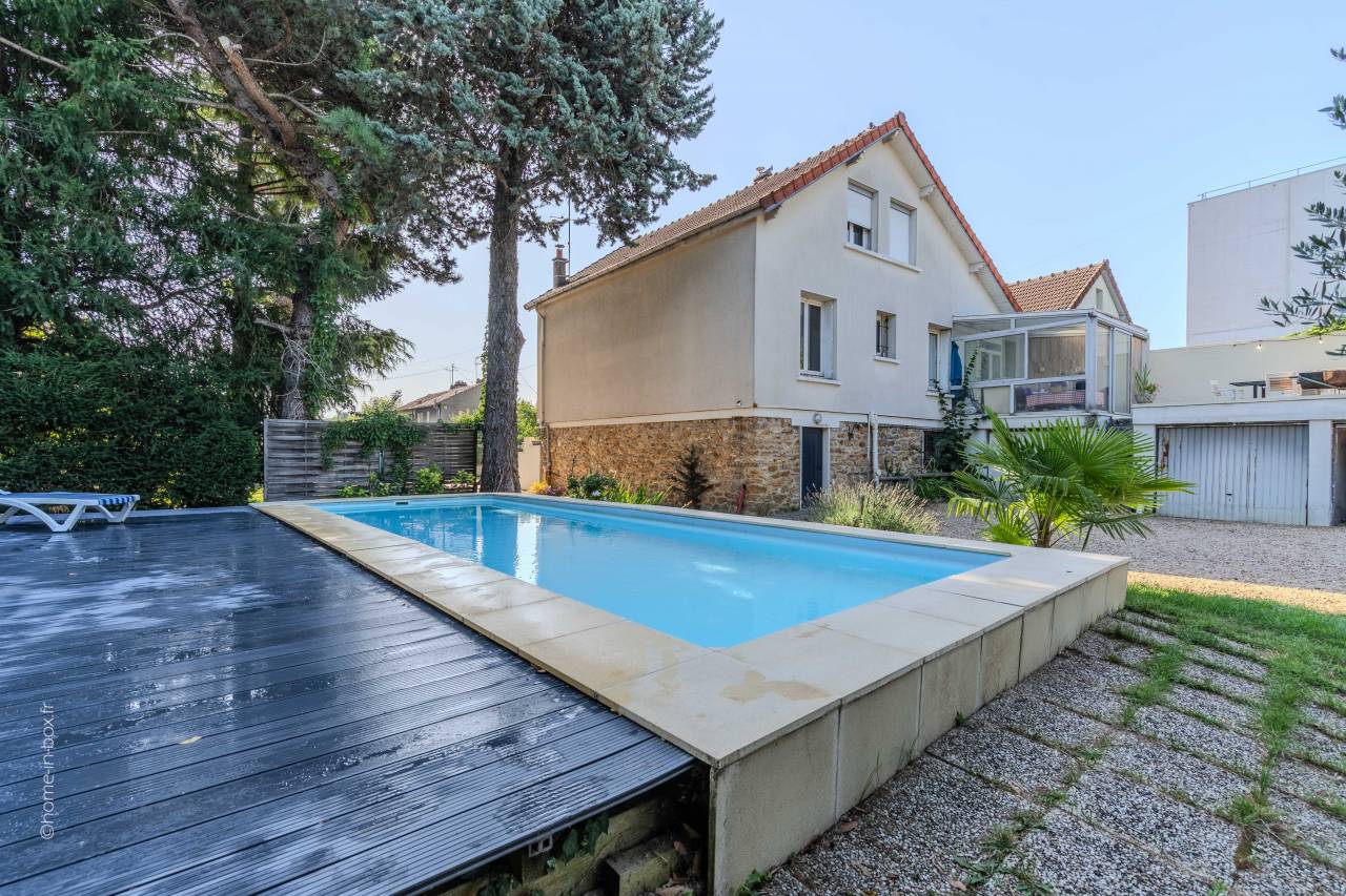 Equestrian property  Val-De-Marne