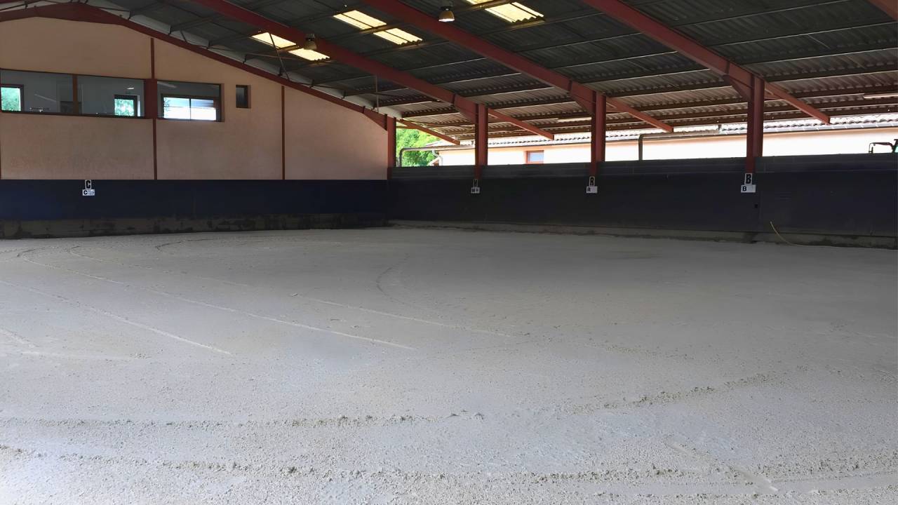 Equestrian property  tarn