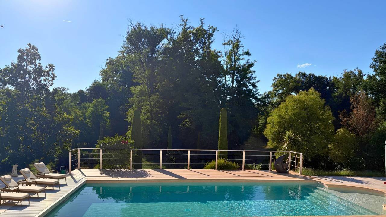 Equestrian property  tarn
