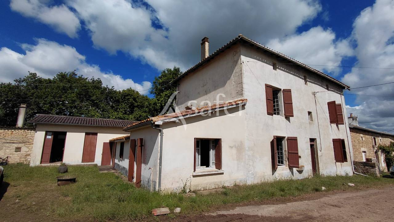 Sheep farm  Deux-S&egrave;vres