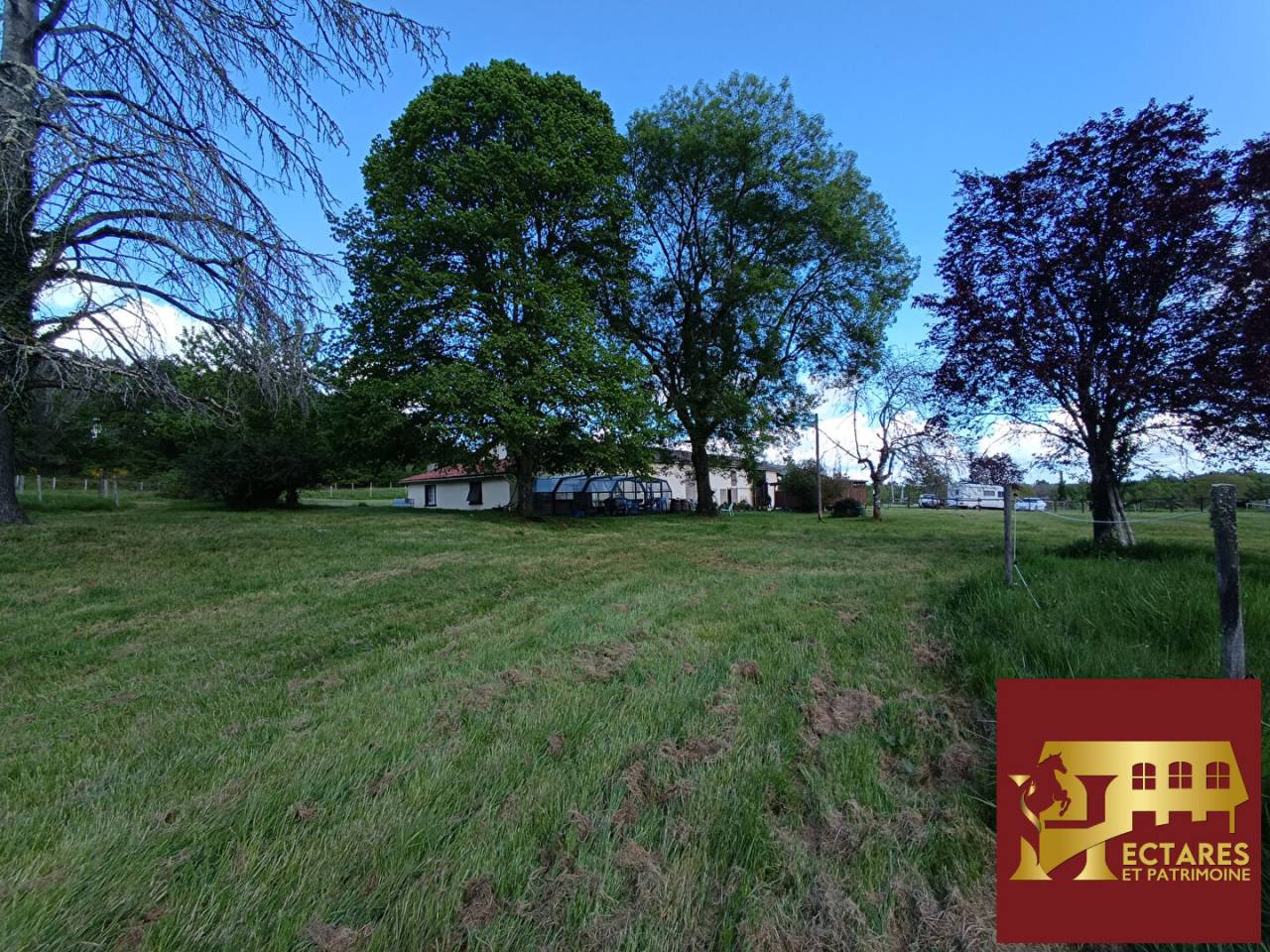 Equestrian property  Dordogne