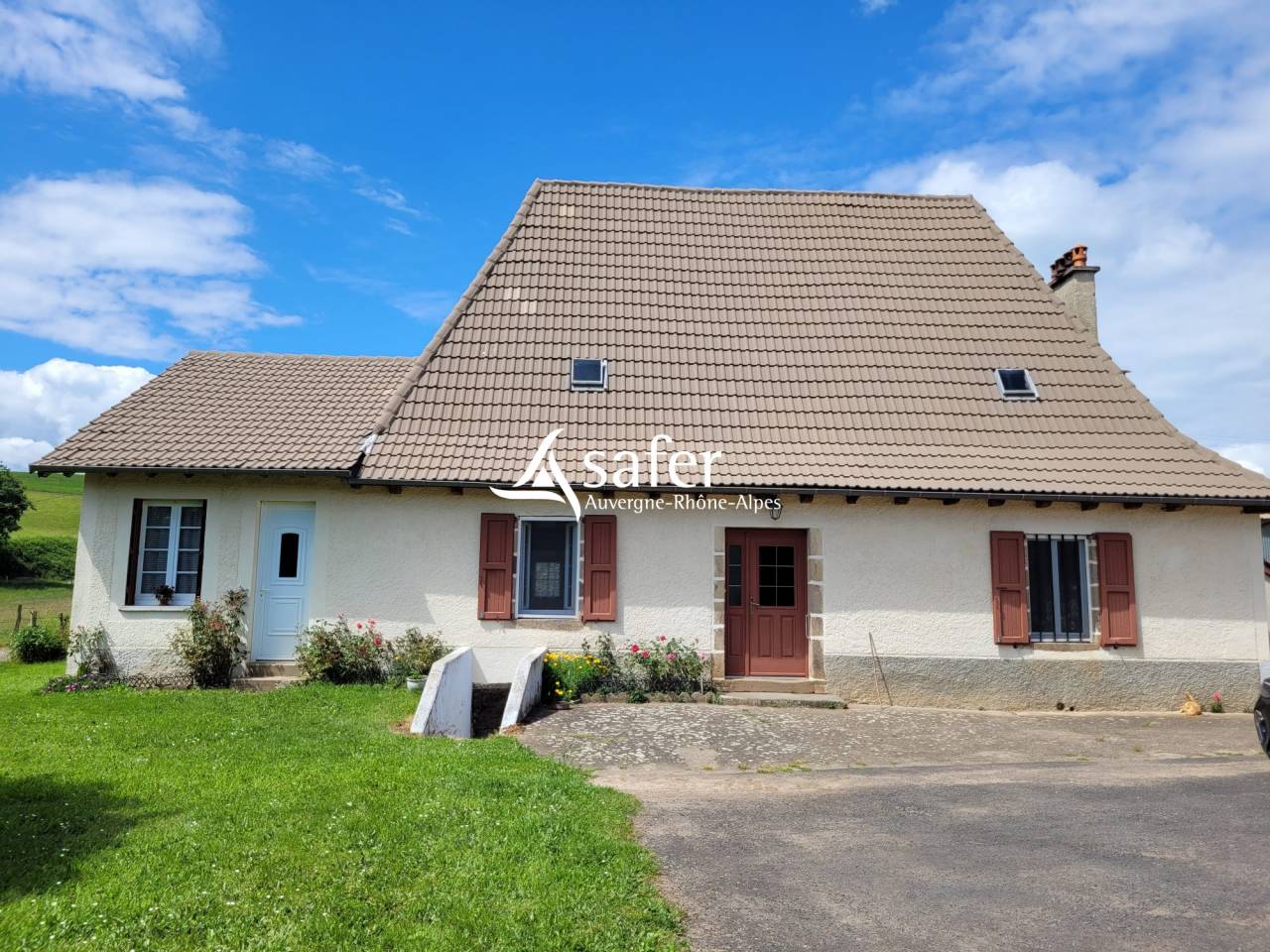 Dairy farm  Cantal