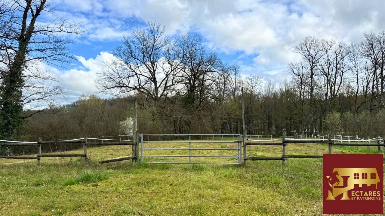 Equestrian property  Corr&egrave;ze