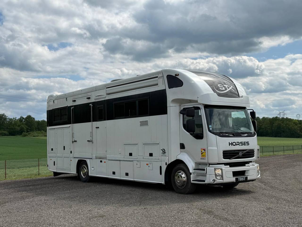 Horsebox NON-HGV STX VOLVO 2011 Used