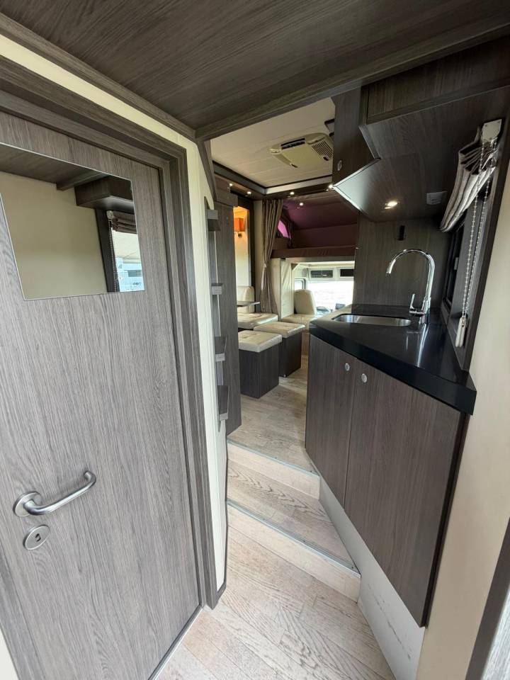 Horsebox NON-HGV STX VOLVO 2011 Used