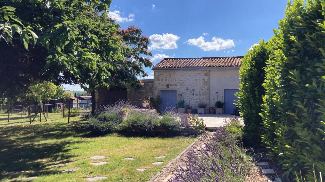 Luxurious equestrian property  Gironde