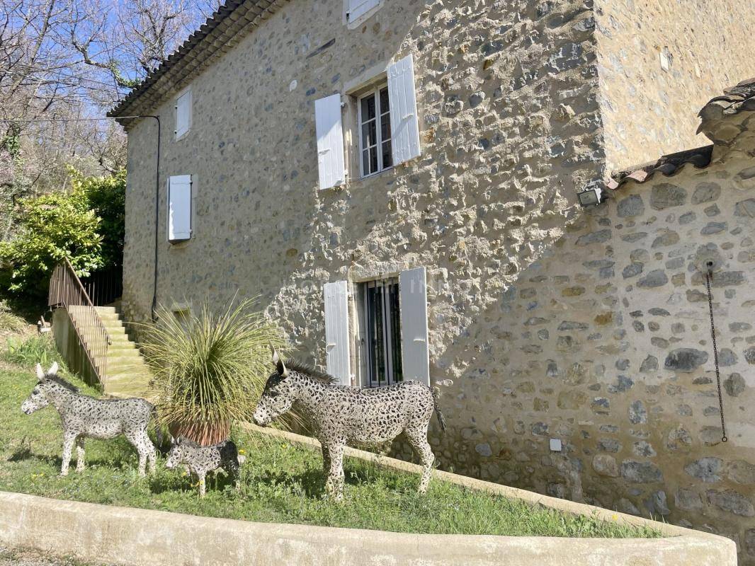 Equestrian property  Dr&ocirc;me