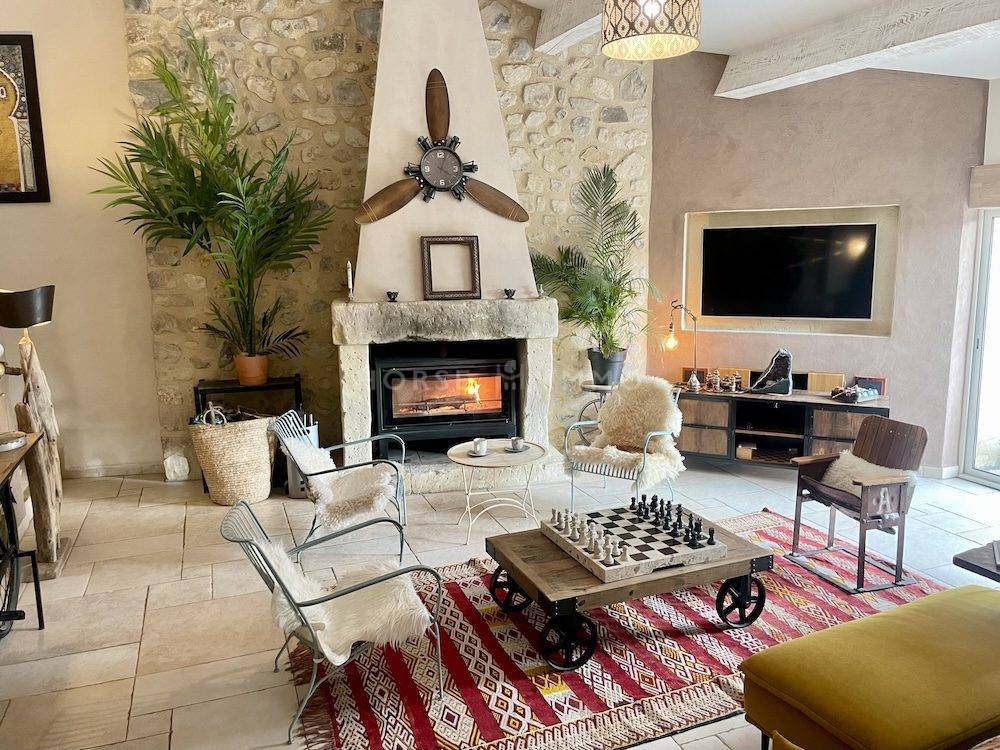 Equestrian property  Dr&ocirc;me