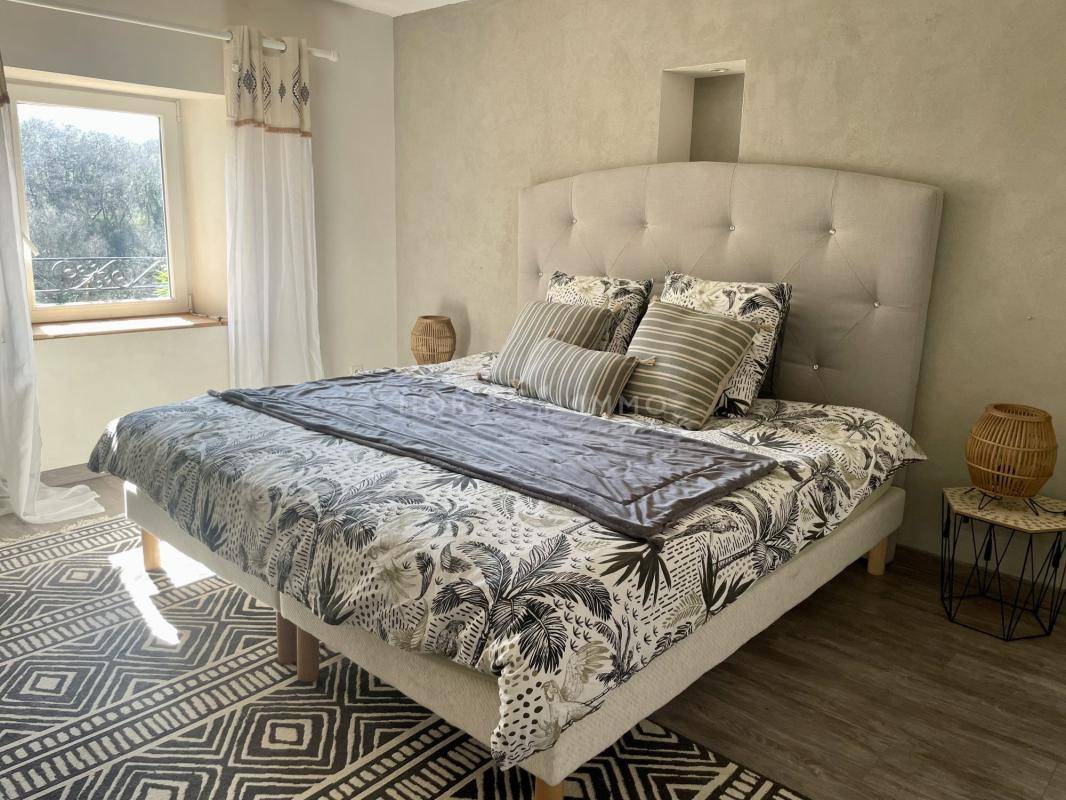 Equestrian property  Dr&ocirc;me