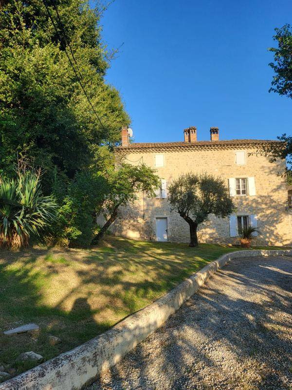 Equestrian property  Dr&ocirc;me