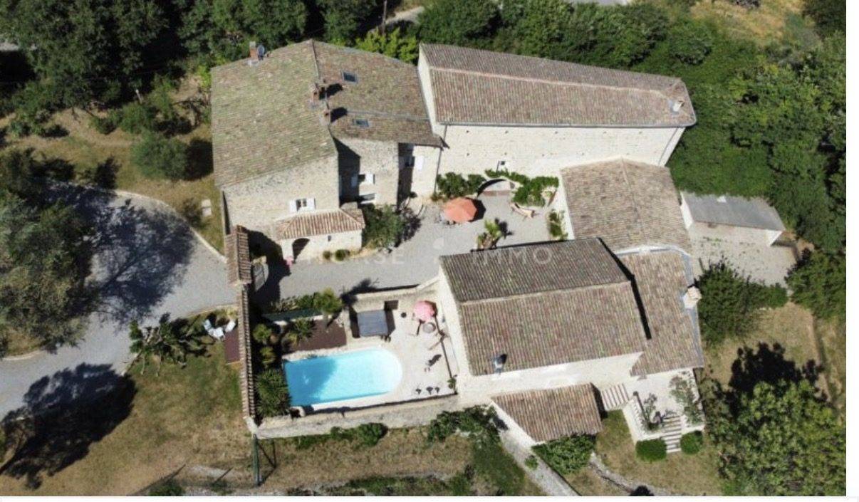 Equestrian property  Dr&ocirc;me