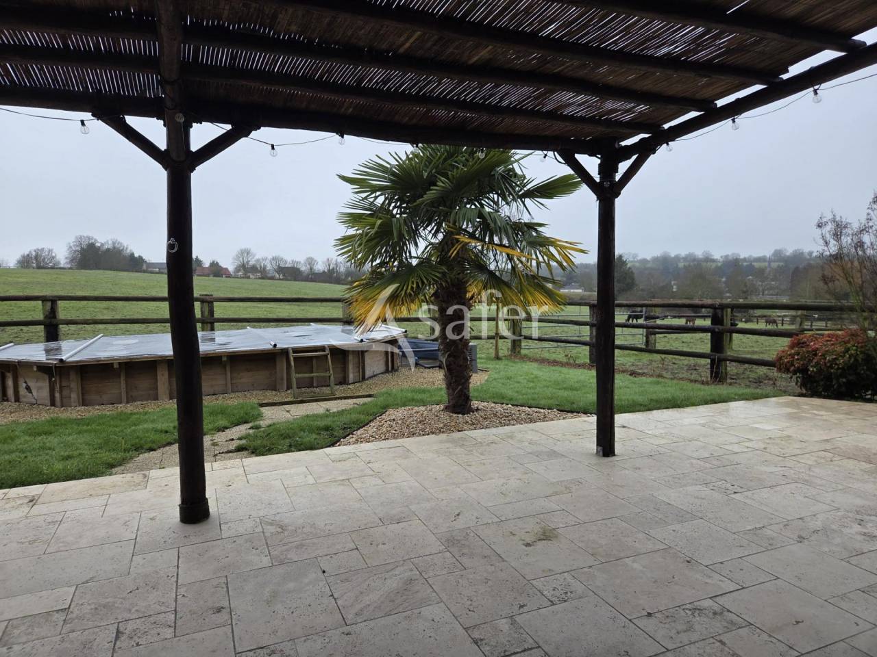 Equestrian property  Mayenne