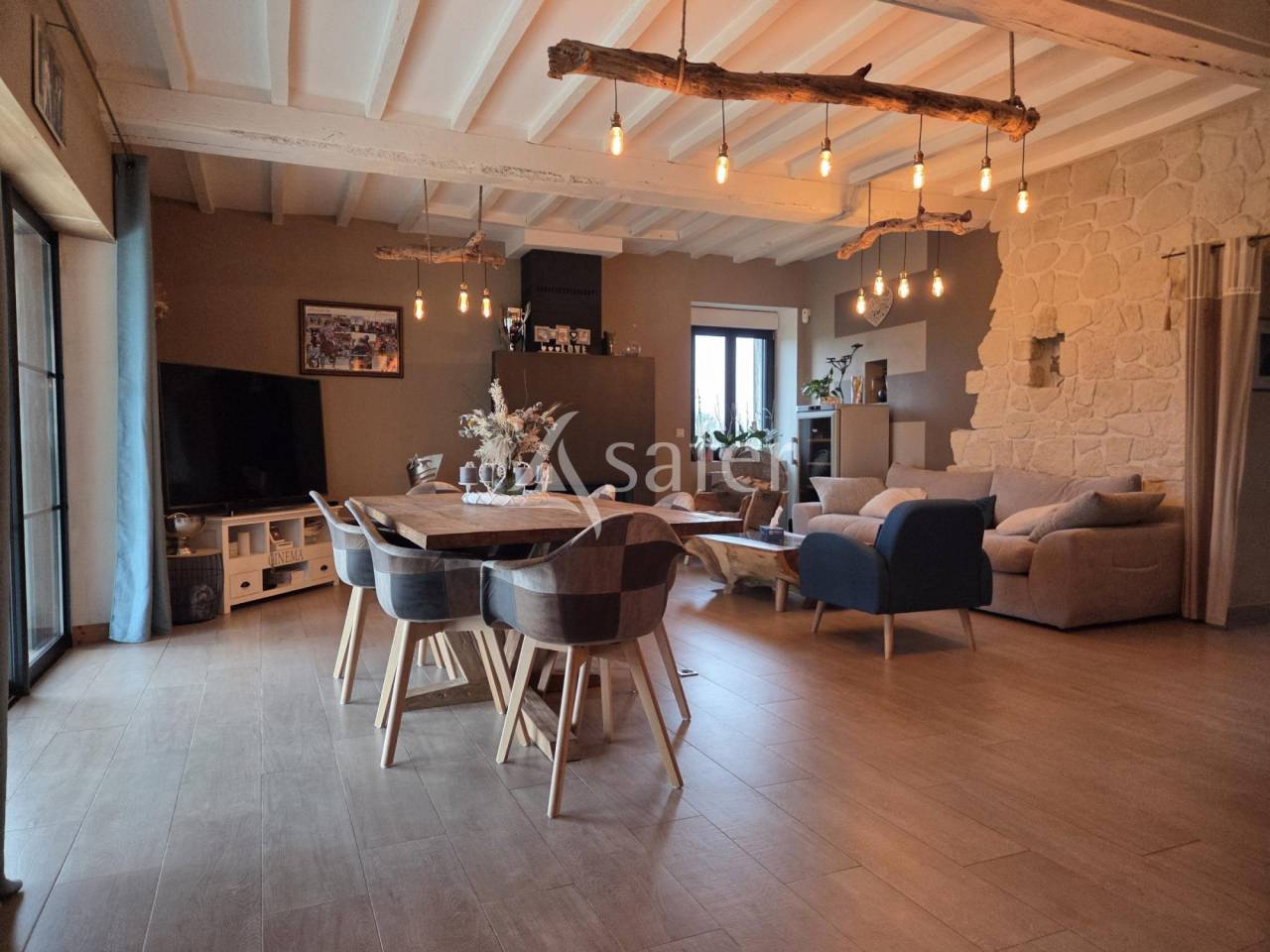 Equestrian property  Mayenne