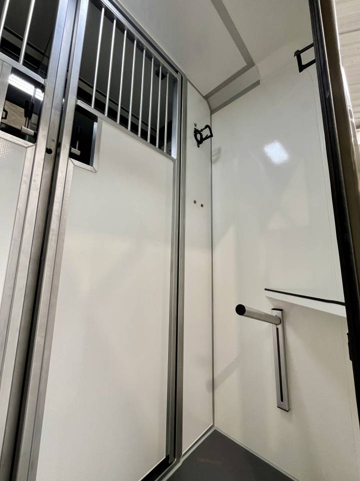 Horsebox HGV AKX  2026 New