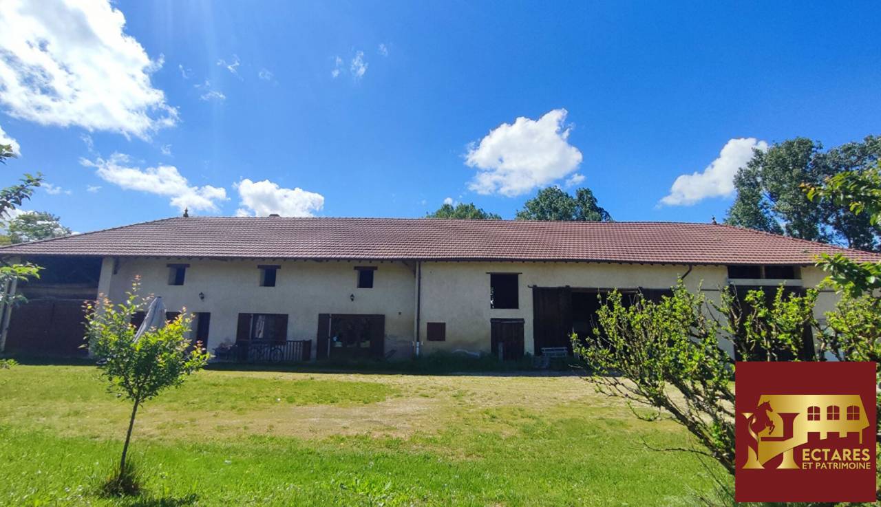 Equestrian property  Ain