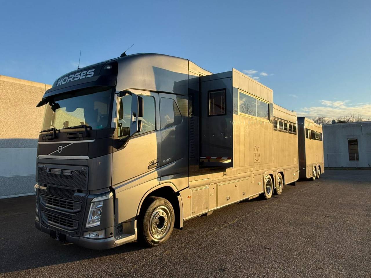 Horsebox NON-HGV Volvo Interhorse 2014 Used