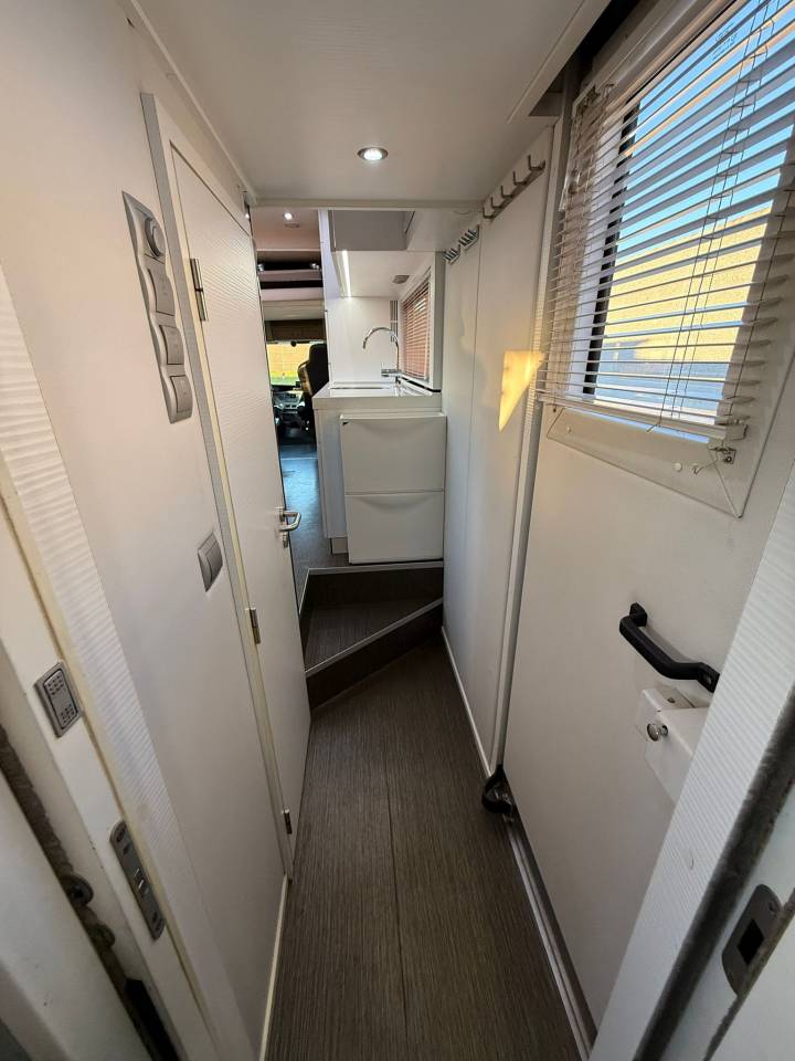 Horsebox NON-HGV Volvo Interhorse 2014 Used
