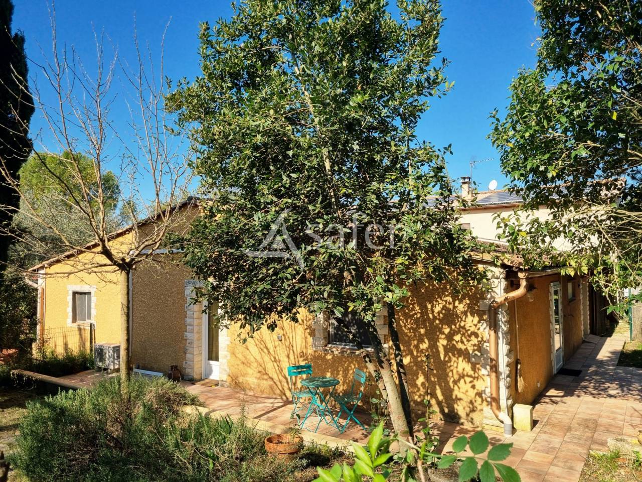 Other country property  Gard