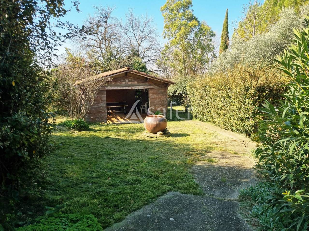 Other country property  Gard