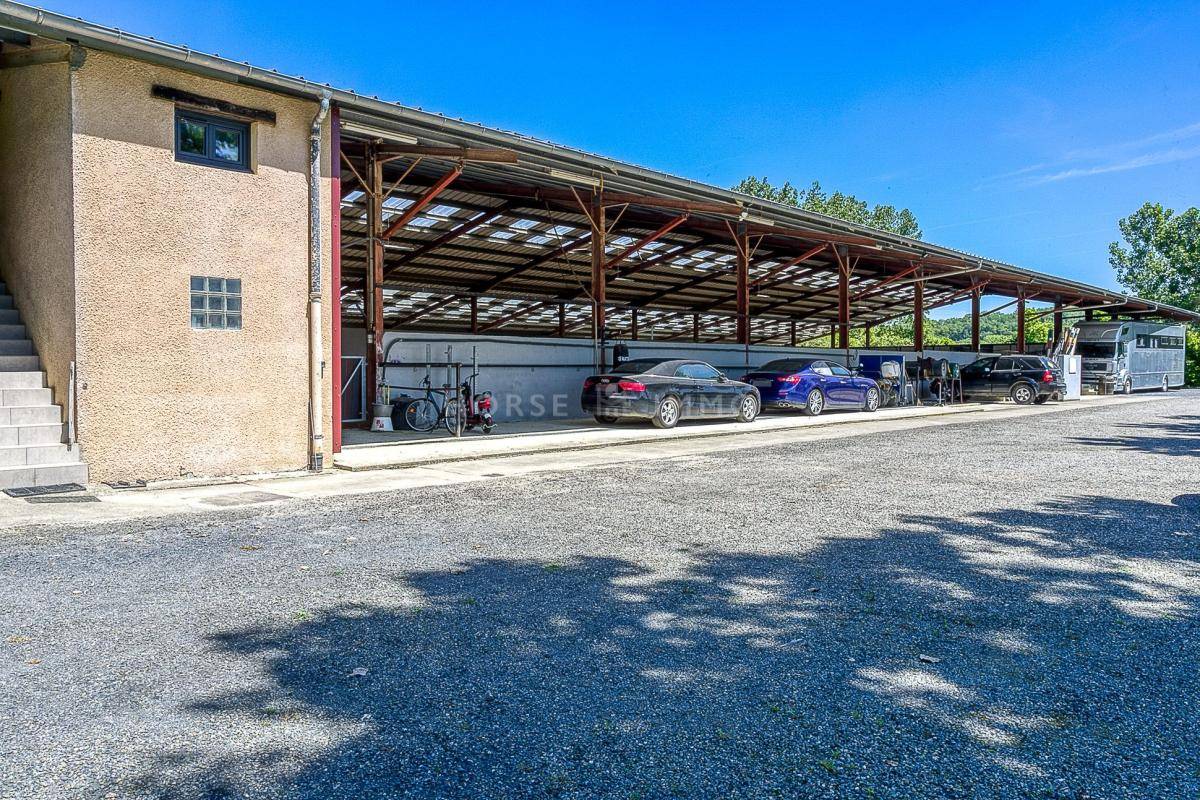 Equestrian property  Hautes-Pyr&eacute;n&eacute;es