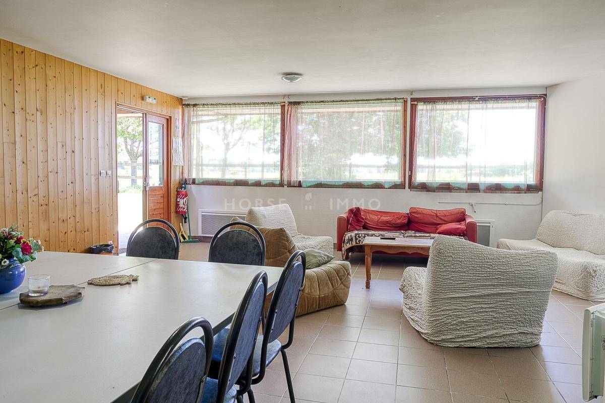 Equestrian property  Hautes-Pyr&eacute;n&eacute;es