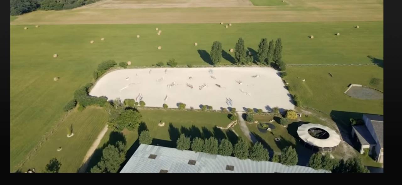Livery yard  Indre-et-Loire