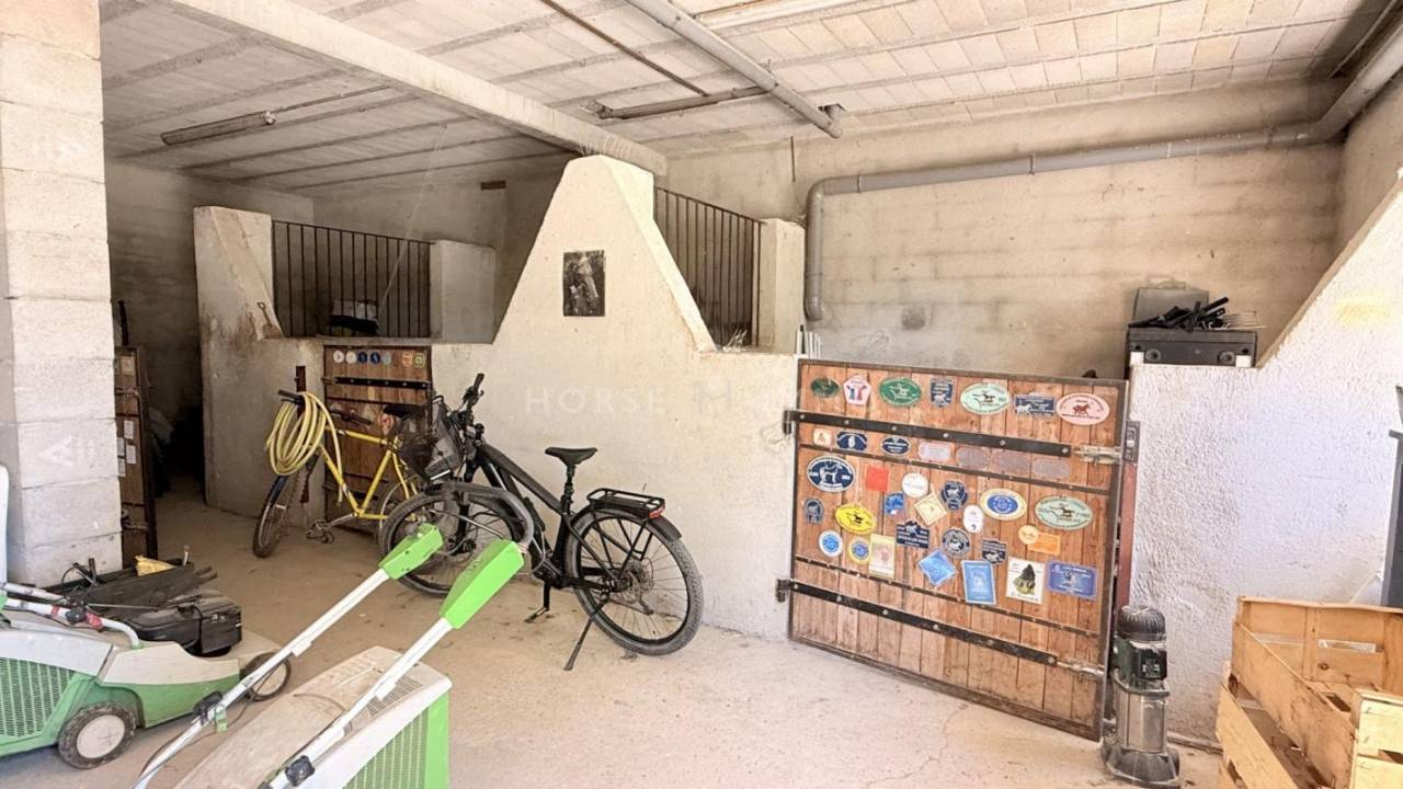 Equestrian property  Alpes-de-Haute-Provence