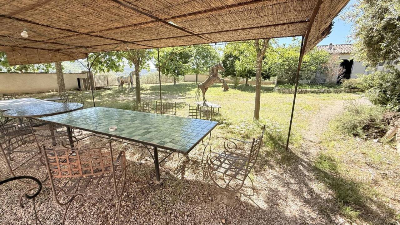 Equestrian property  Alpes-de-Haute-Provence