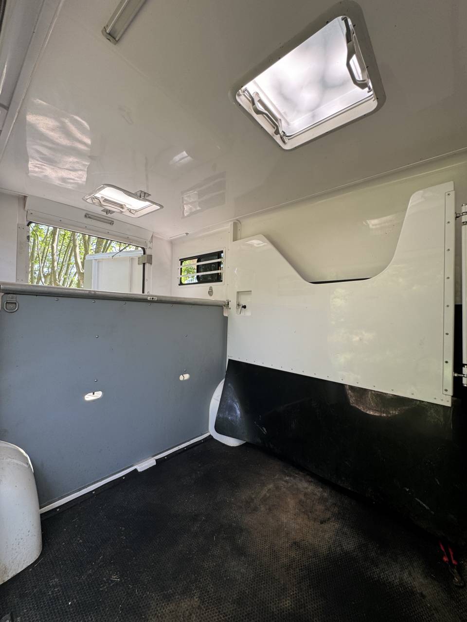 Horsebox HGV Barbot POLYVAN D5 2021 Used