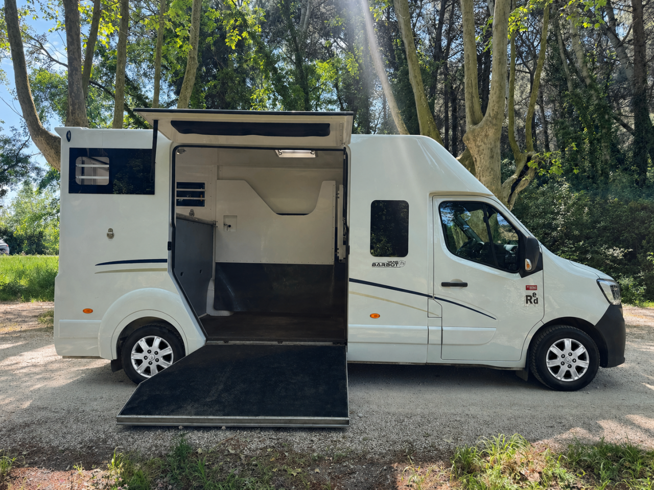 Horsebox HGV Barbot POLYVAN D5 2021 Used