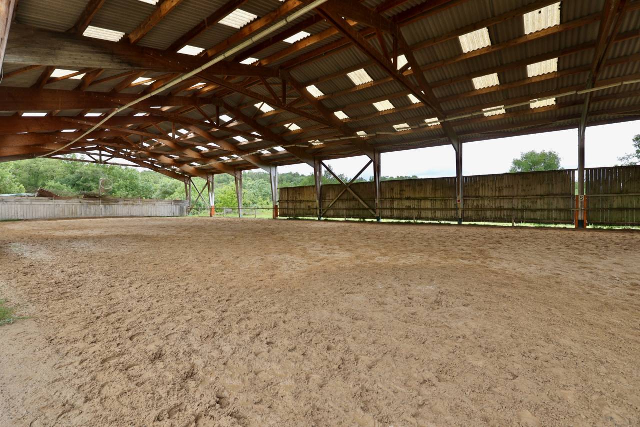 Equestrian property  Rh&ocirc;ne