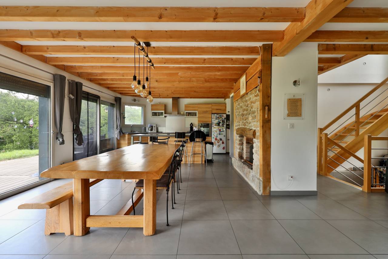 Equestrian property  Rh&ocirc;ne