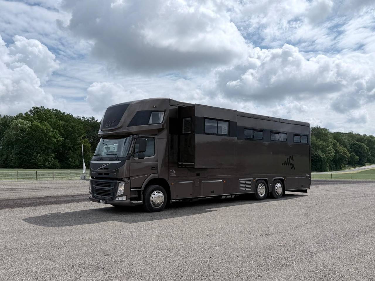 Horsebox NON-HGV EQUIX VOLVO 2016 Used